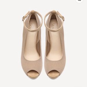 Cosy Island PowerWalk Peep-toe Heeled Pump
